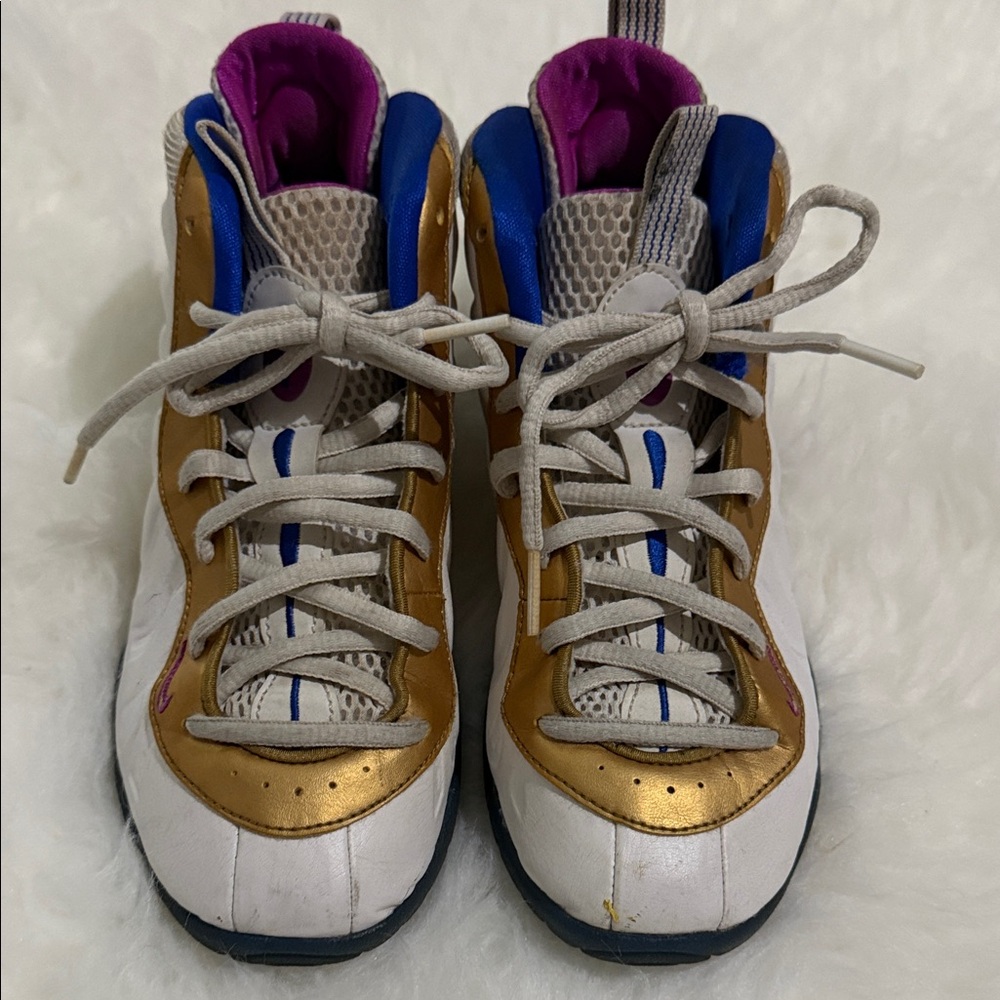 Nike Gold, Blue & white sneakers